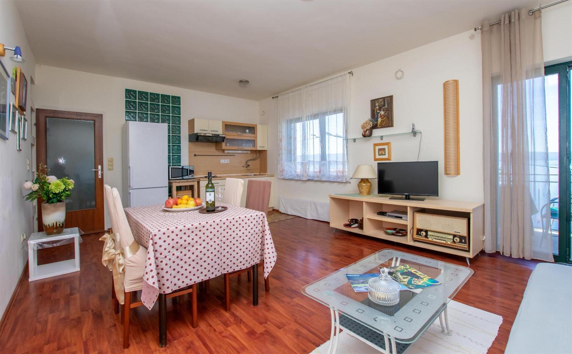 אומיס Apartment Iva מראה חיצוני תמונה